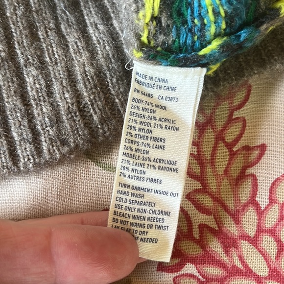 AMERICAN EAGLE OUTFITTERS Size S/P Wide Round Collar Nordic Graphic $79 NEW - Picture 7 of 11